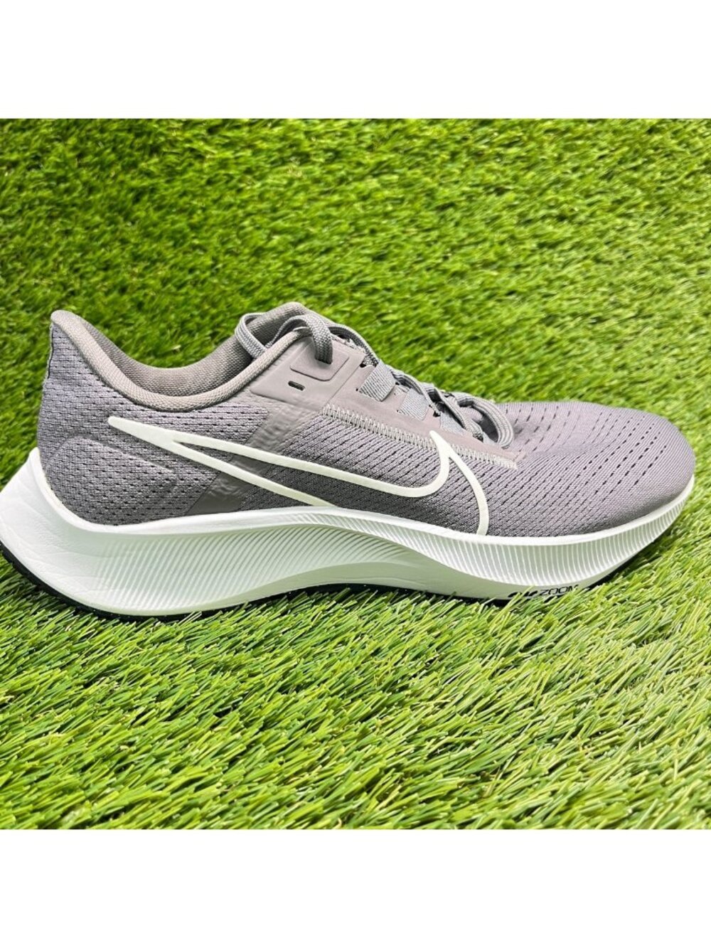 Nike Air Zoom Pegasus 38 Womens Size 8 Gray Athletic Running Shoes Sneakers